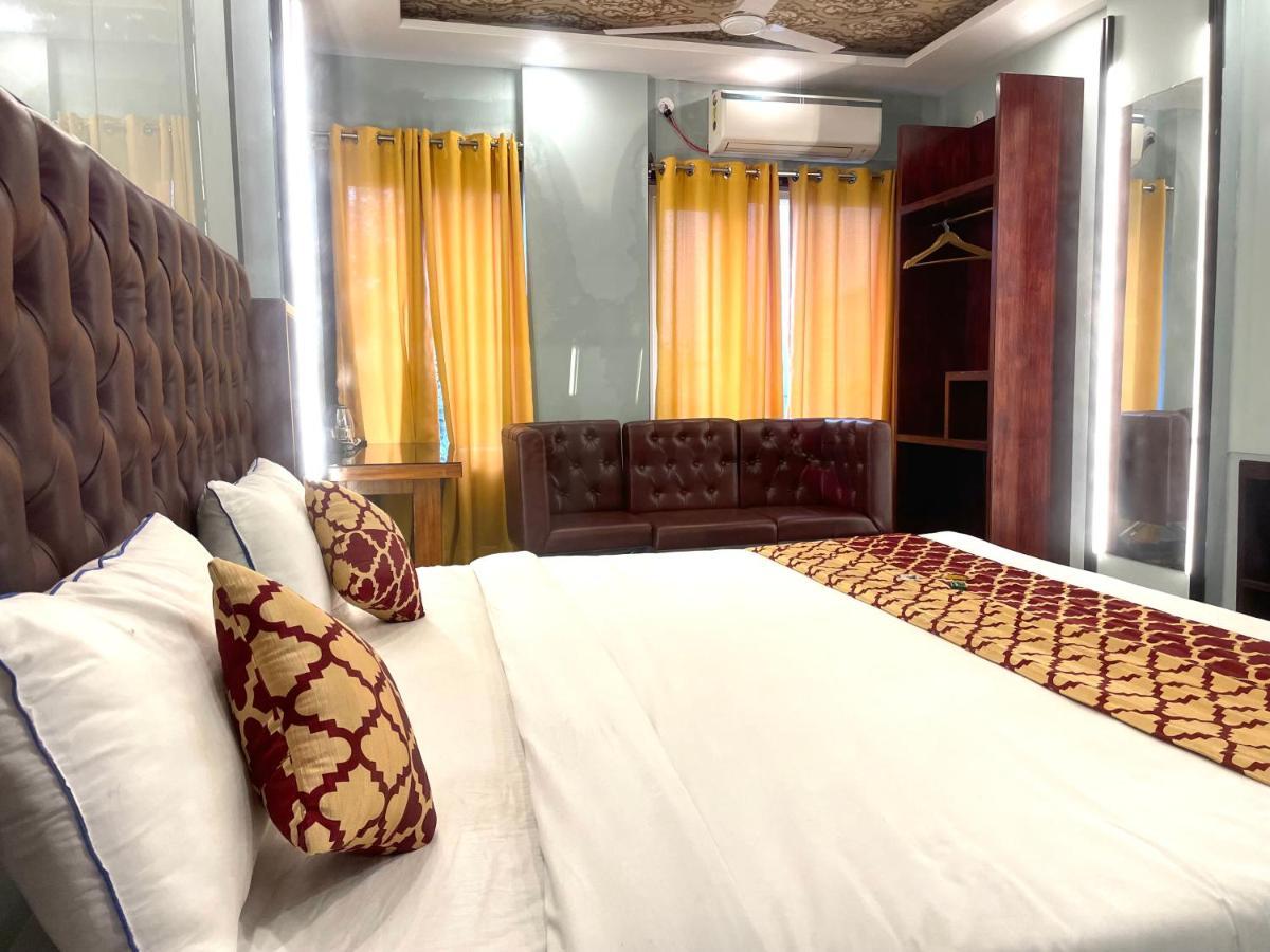 Hotel Airport Kk Нагпур Экстерьер фото