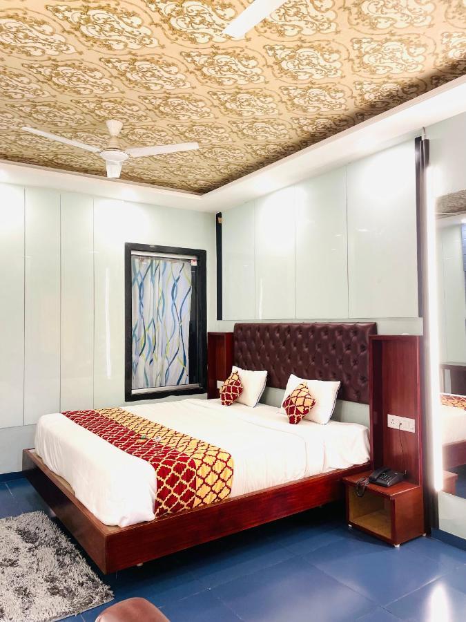 Hotel Airport Kk Нагпур Экстерьер фото