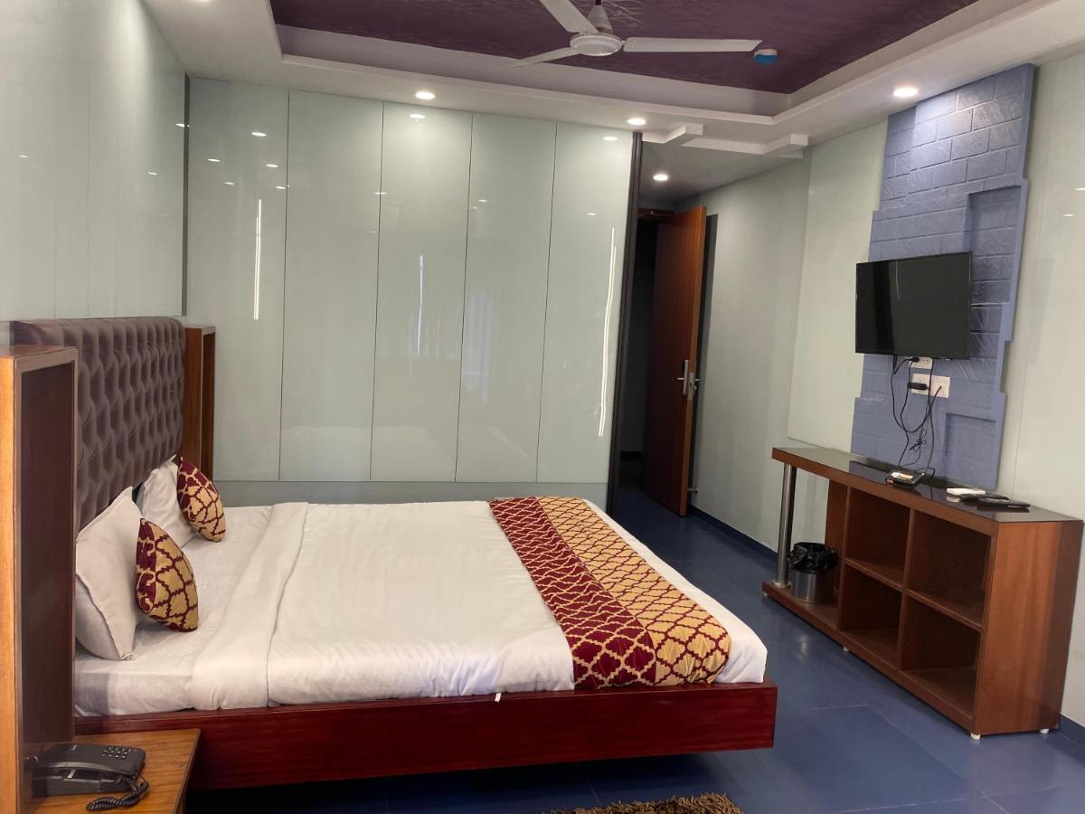 Hotel Airport Kk Нагпур Экстерьер фото